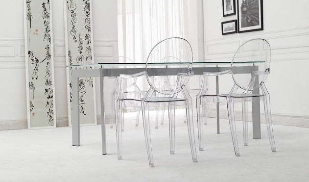 Chaises CRYSTAL Transparentes empilable