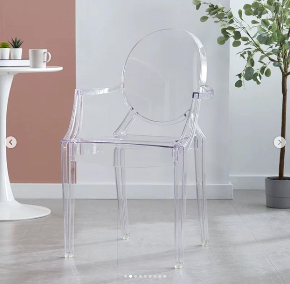 Chaises CRYSTAL Transparentes empilable